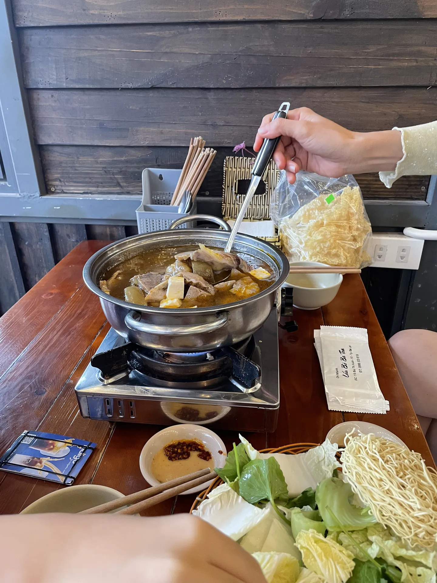 Lẩu bò Ba Toa