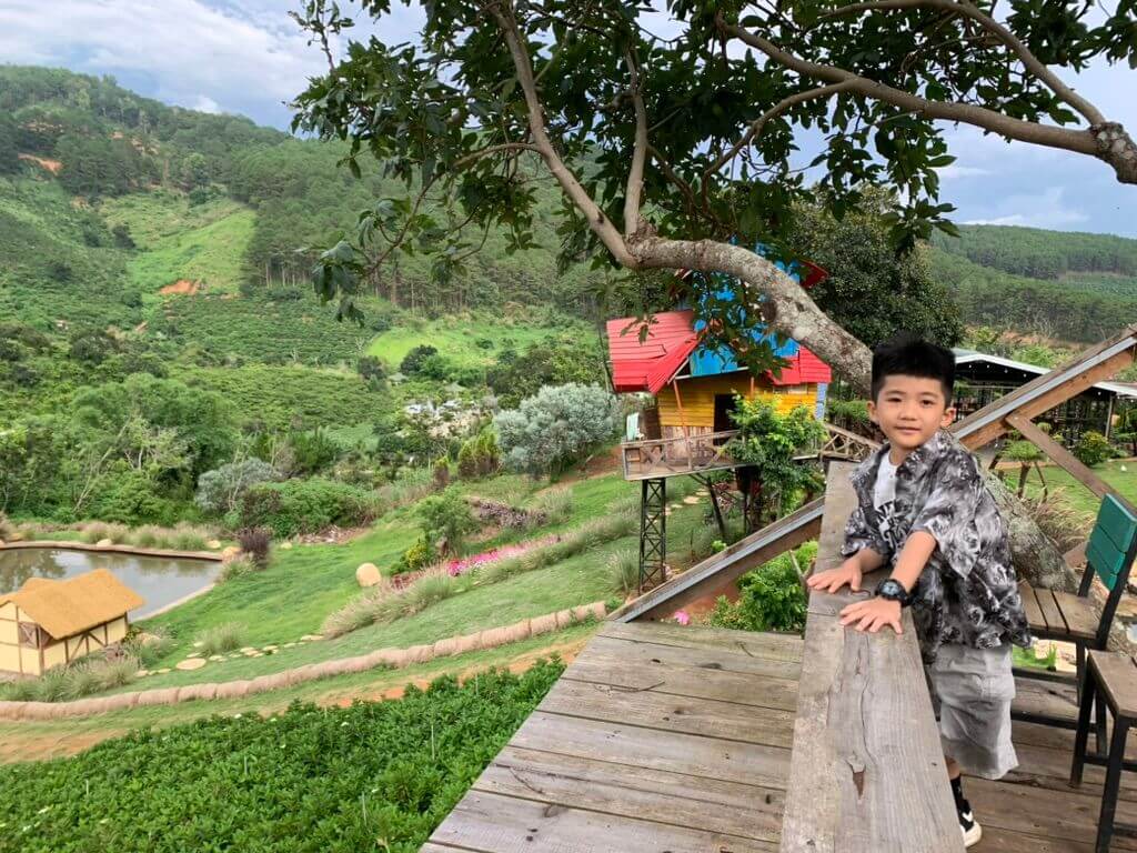 🌼 Donki Land Dalat – Lost in a Fairytale Village in the Heart of the Highlands