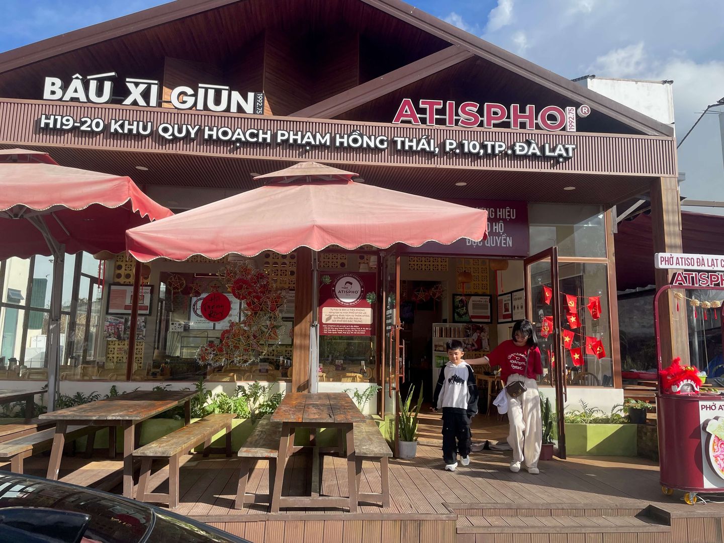 Review Bấu Xì Giùn – A Unique Soy Sauce Noodle Spot in the Heart of Da Lat