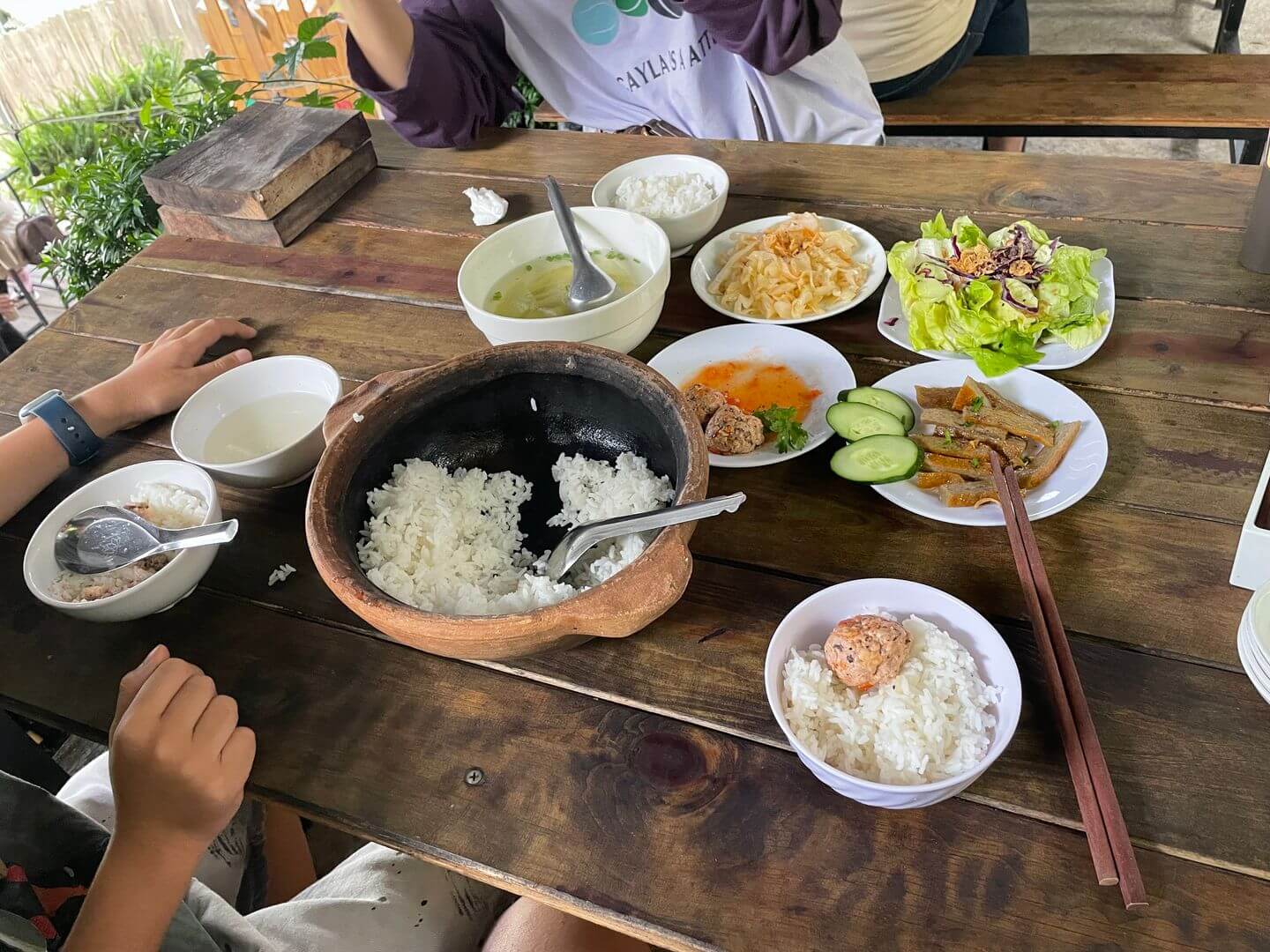 [REVIEW] Hat Soi Rice Eatery Da Lat – Beautiful Space but Disappointing Food (Real Experience)
