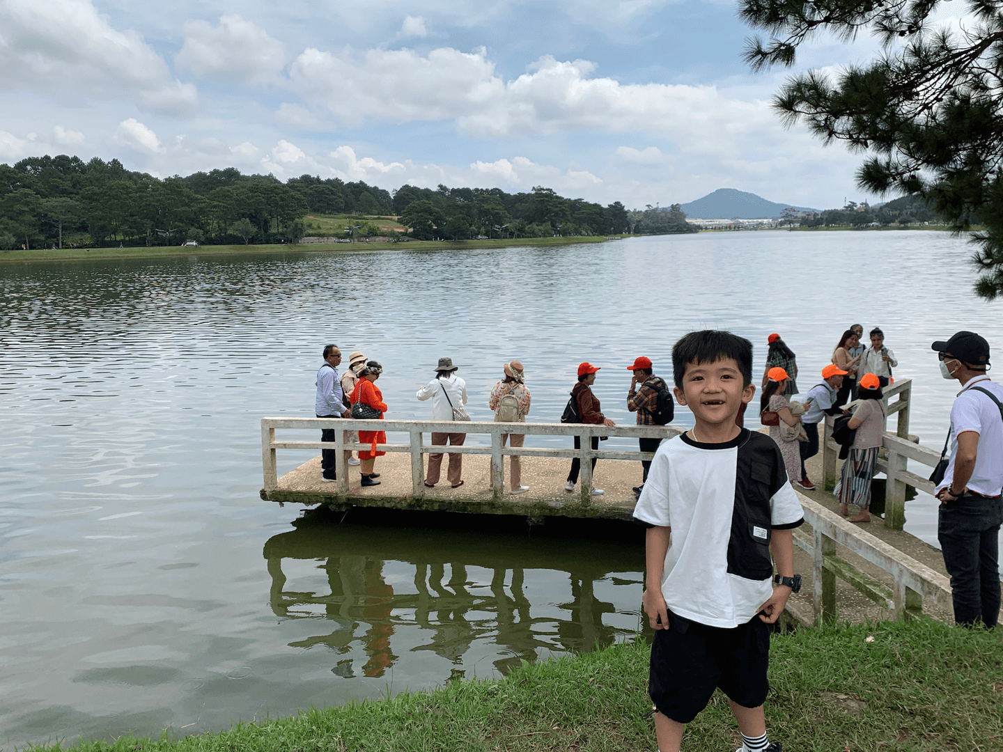 🎡 [REVIEW] Hồ Xuân Hương và Quảng Trường Lâm Viên Đà Lạt – Nét đẹp giữa lòng thành phố sương mù